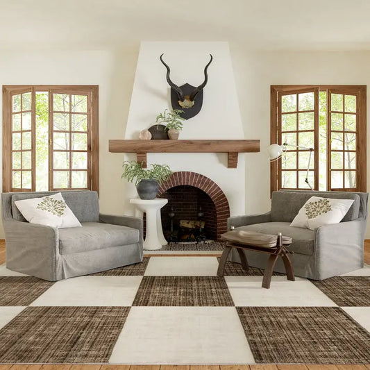 Aspen Checkered Fringe Rug 5'x7' 10"